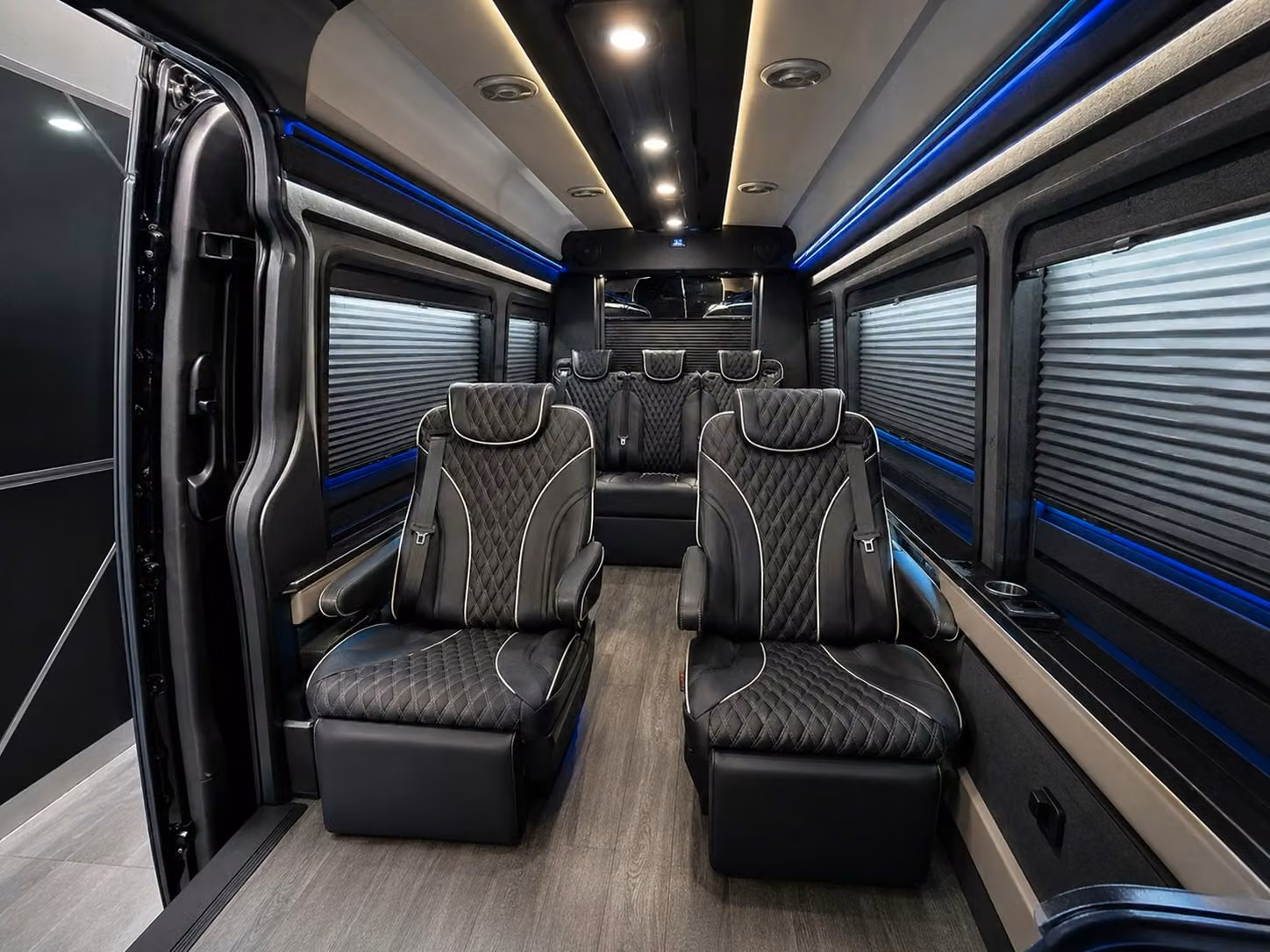charterbusstpetersburg com is the go to source for st petersburg beach resort airport shuttles