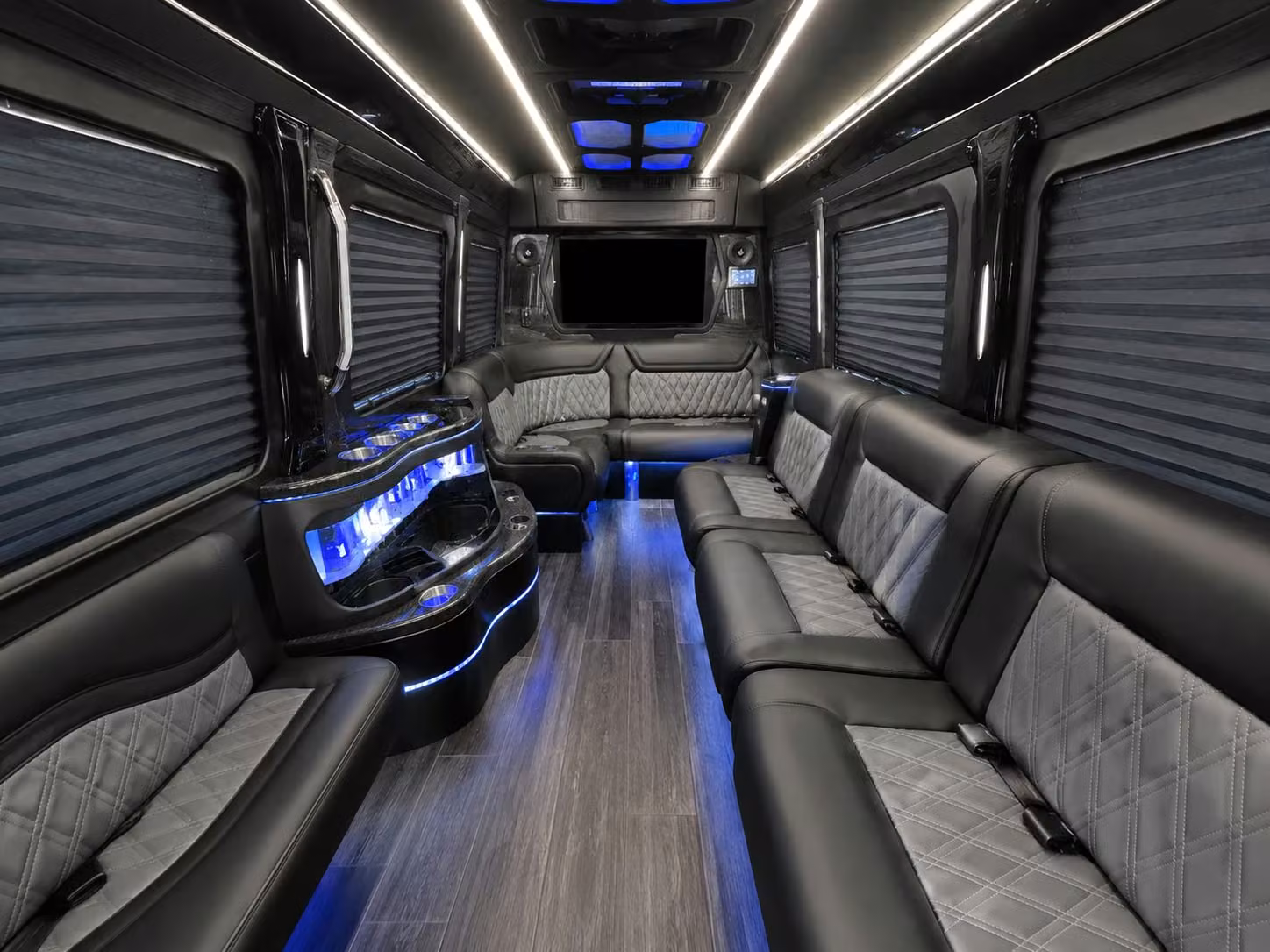 corporate and convention long distance bus rentals out of st petersburg